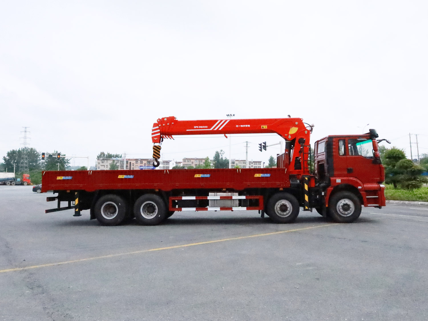 國六陜汽軒德翼3前四后八上裝三一14噸直臂式吊機隨車吊